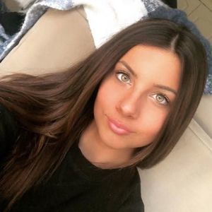 Meet your Posher, Marissa